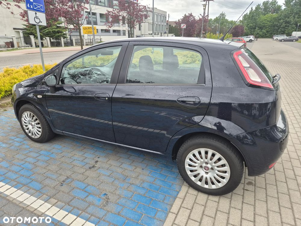 Fiat Grande Punto Actual 1.4 8V Estiva Blue&Me - 1
