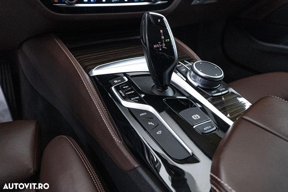 BMW Seria 5 530e iPerformance Aut. Luxury Line - 21