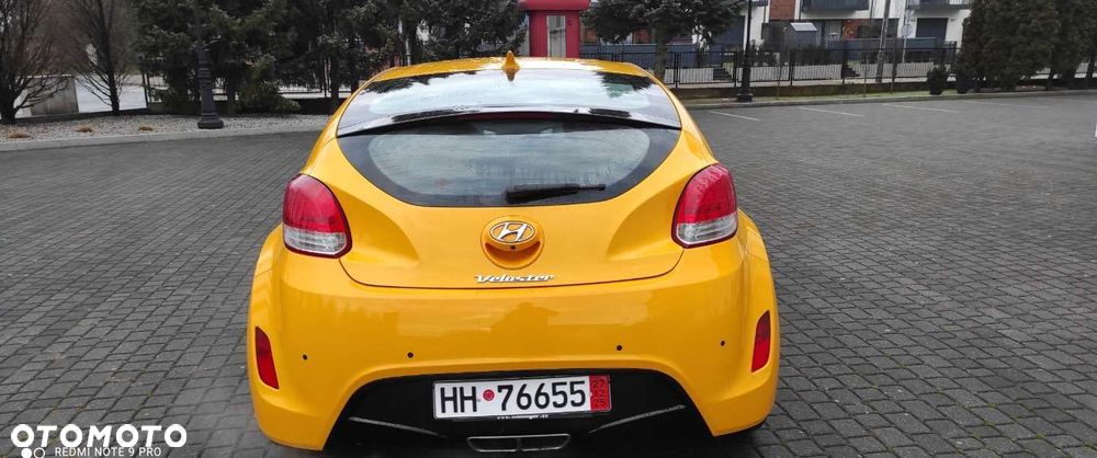 Hyundai Veloster - 10