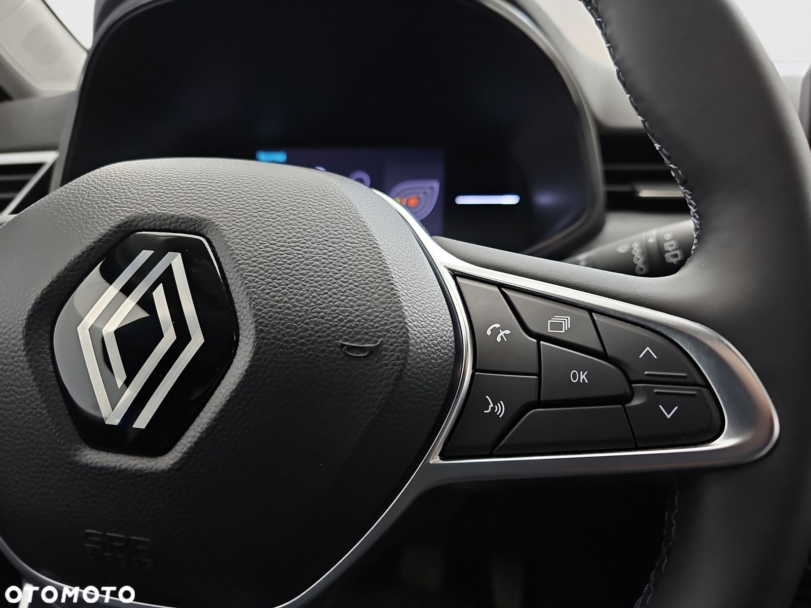 Renault Clio 1.0 TCe Evolution - 11