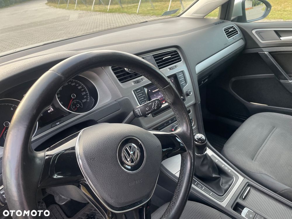 Volkswagen Golf 1.6 TDI BMT Comfortline - 7