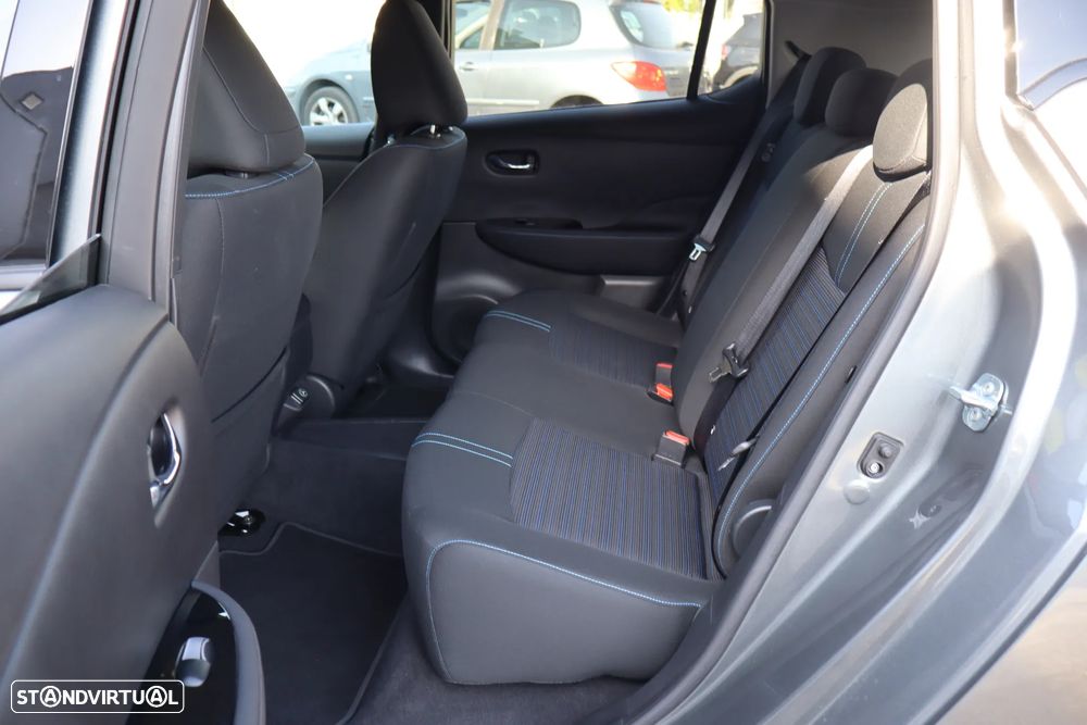 Nissan Leaf N-Connecta - 12