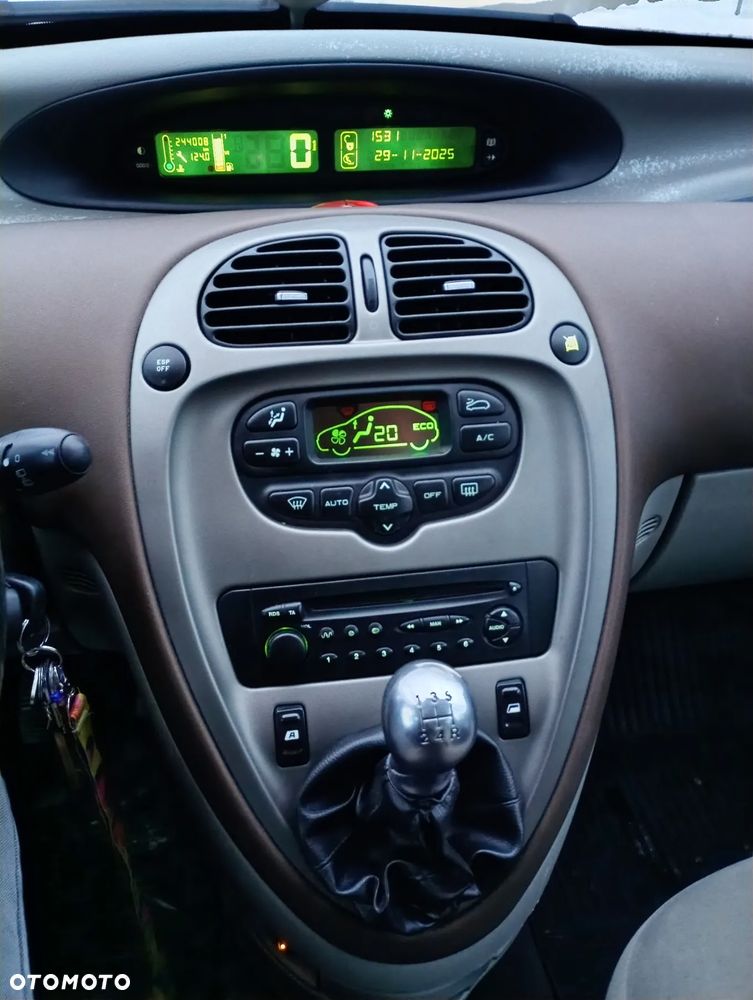 Citroën Xsara Picasso 1.8i 16V Exclusive - 21