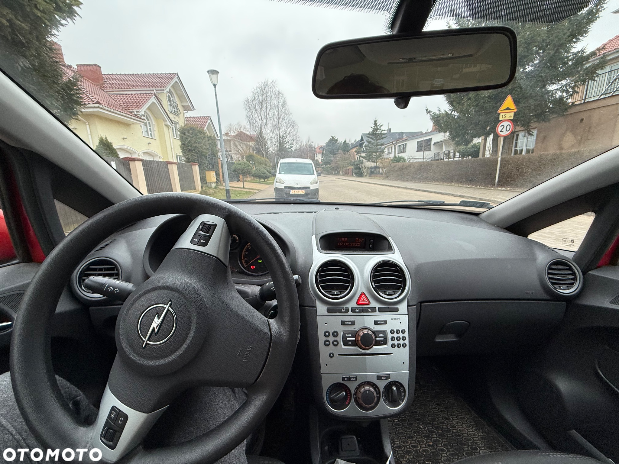 Opel Corsa 1.2 16V Edition / Active - 2
