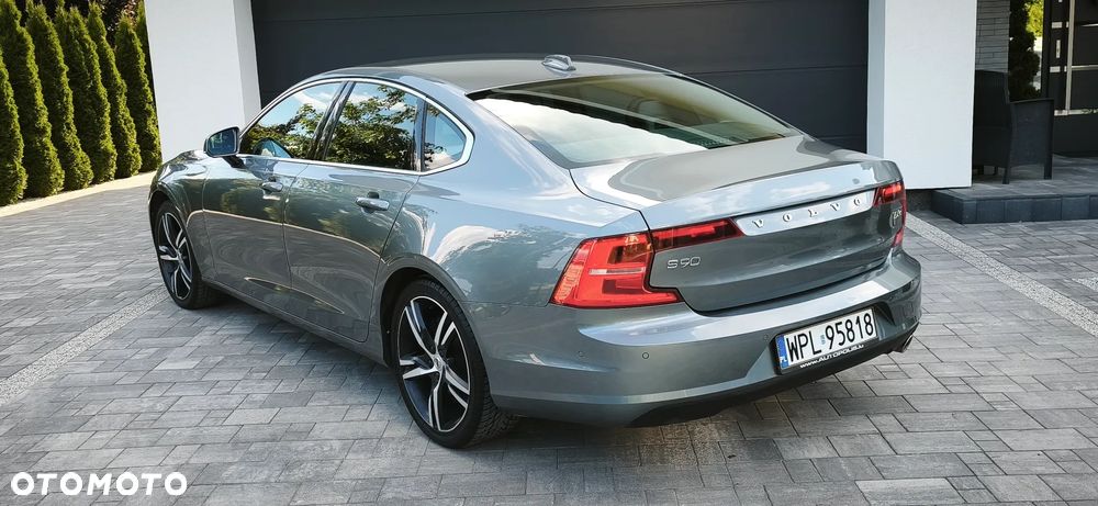 Volvo S90 D3 Momentum - 24