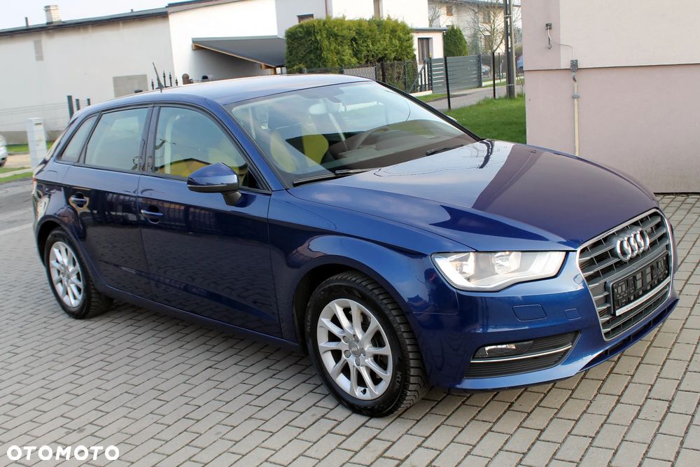 Audi A3 Sportback 1.8 TFSI S tronic Ambiente - 3