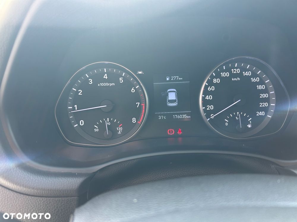 Hyundai i30 1.5 DPI Classic + - 12