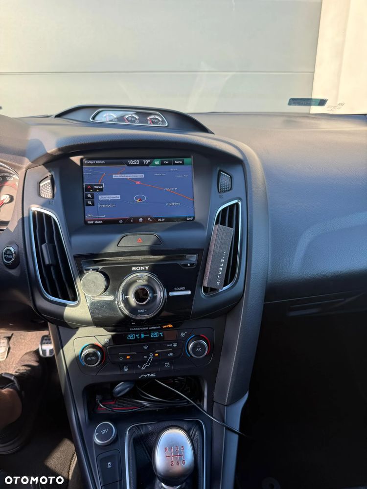 Ford Focus 2.0 EcoBoost ST - 21