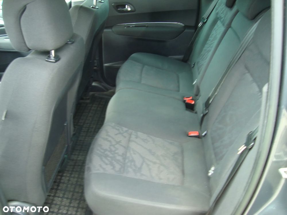 Peugeot 3008 - 11