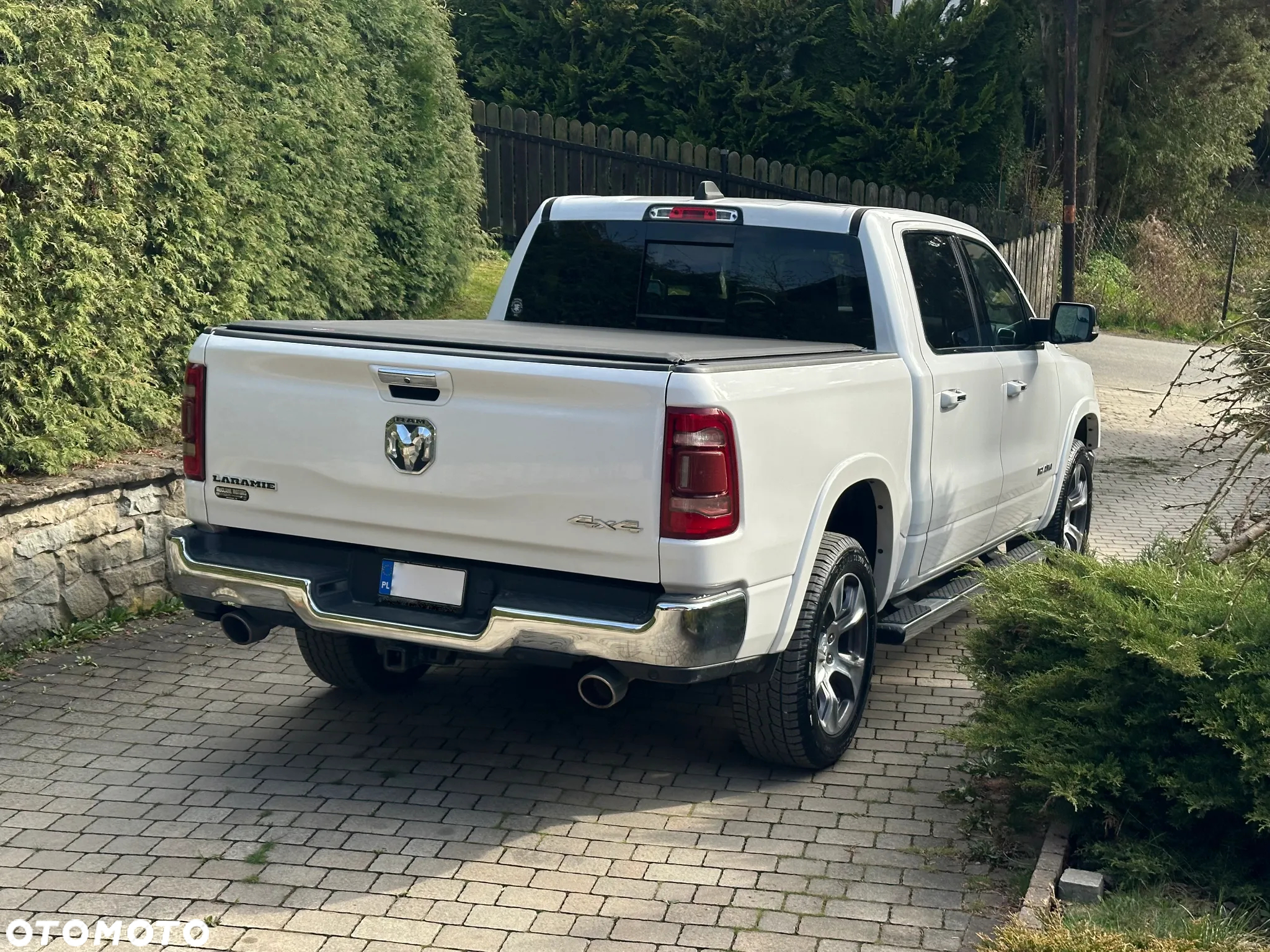 RAM 1500 Crew Cab Laramie - 3