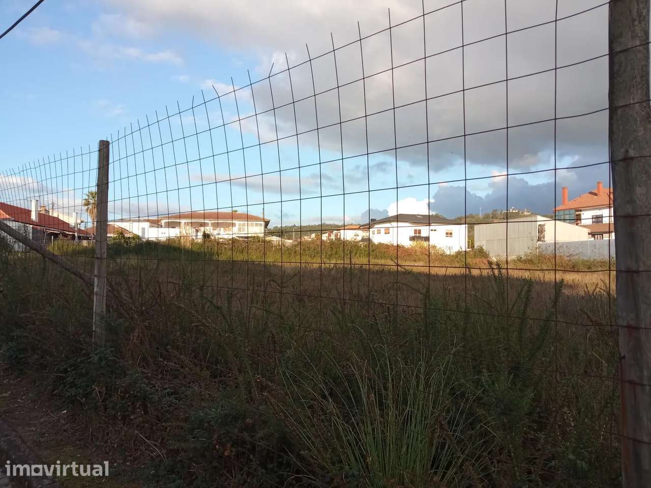 Terreno com Viabilidade para construção de 5 moradias - S. Pedro Fins - Grande imagem: 3/4