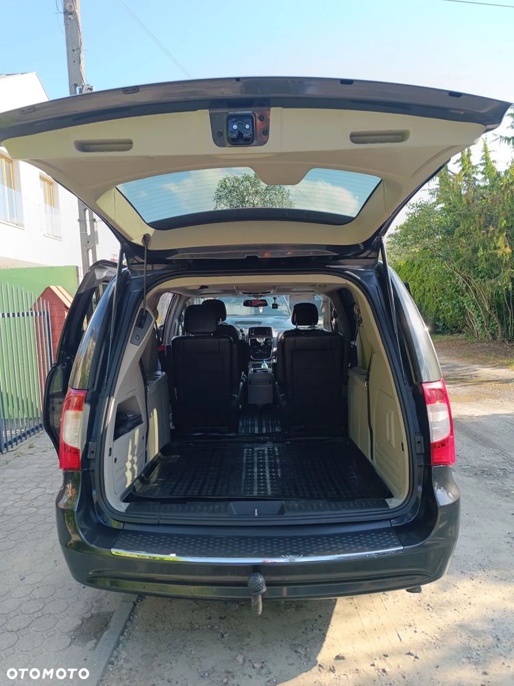 Chrysler Town & Country 3.6 Touring - 10
