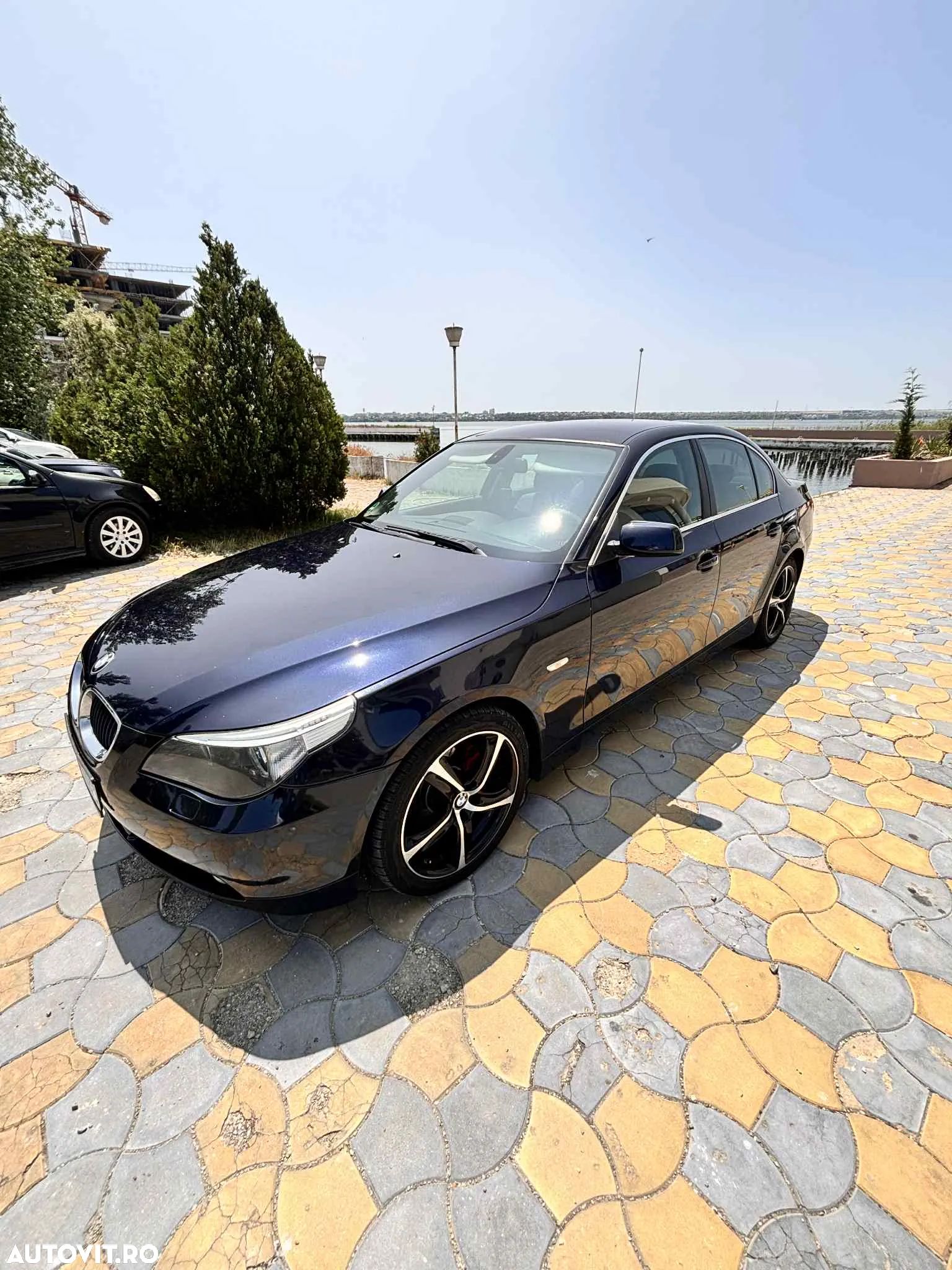 BMW Seria 5 525d Aut. - 1