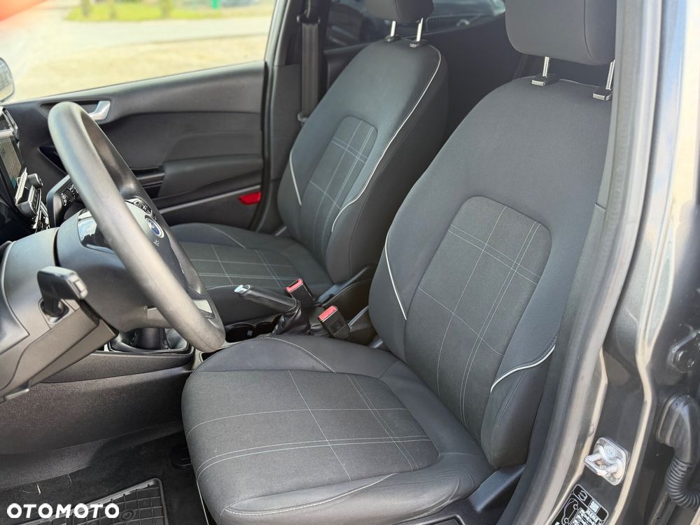 Ford Fiesta - 9