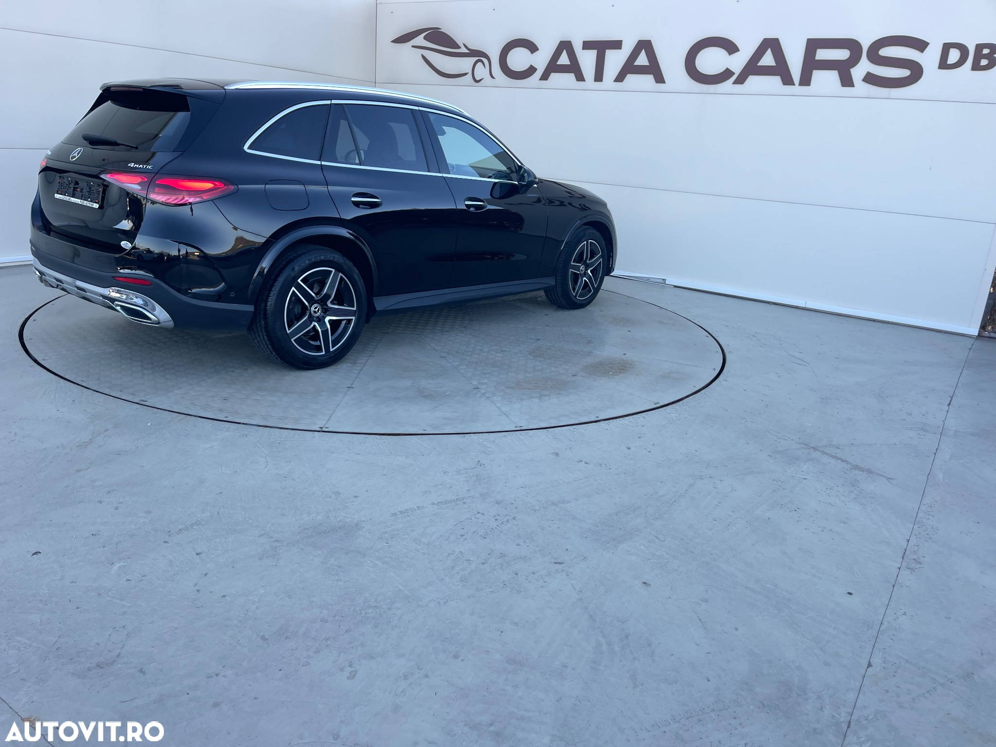 Mercedes-Benz GLC 220 d 4Matic 9G-TRONIC AMG Line Advanced - 17