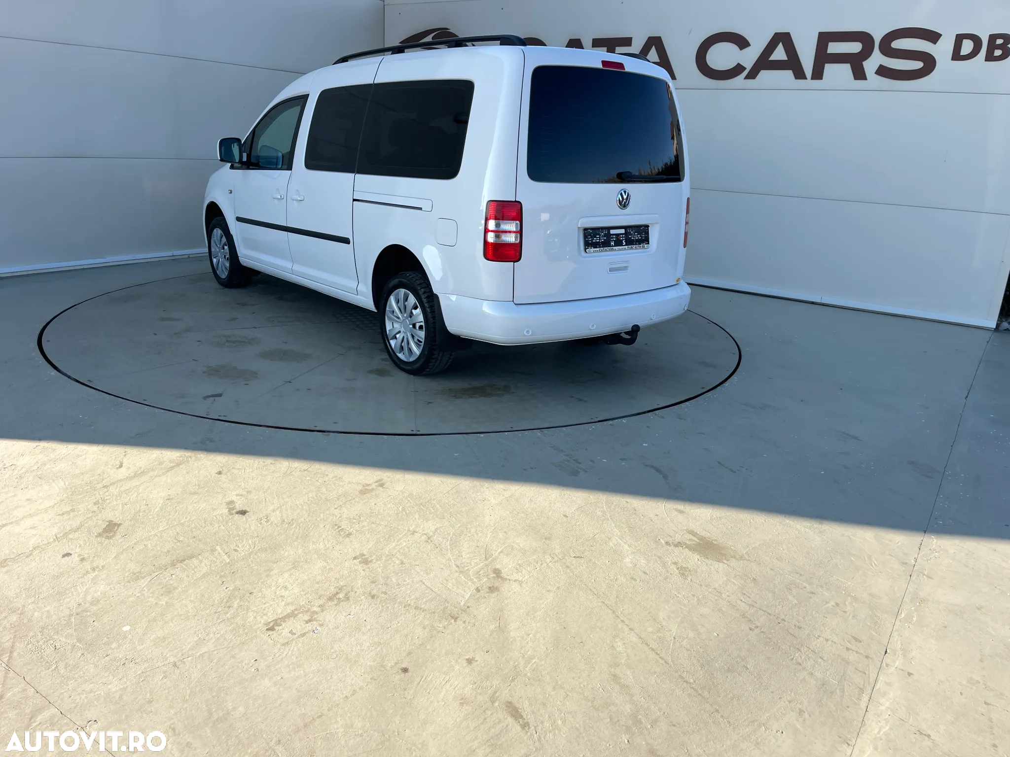 Volkswagen Caddy Maxi 2.0 TDI 4Motion Trendline - 10