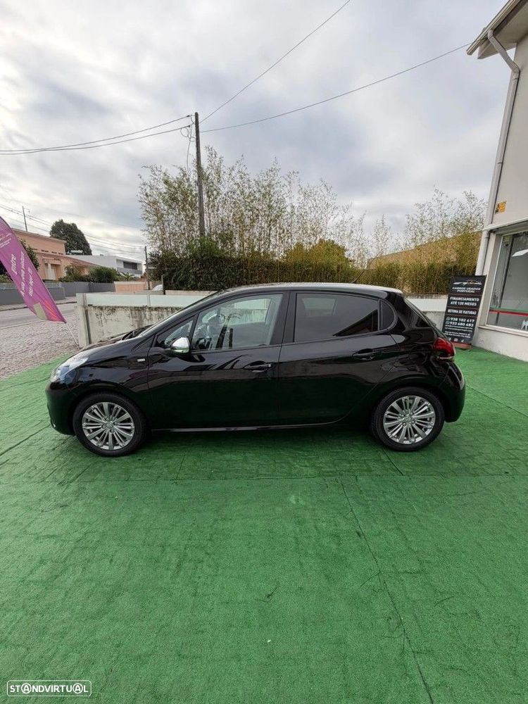 Peugeot 208 1.2 PureTech Style - 9