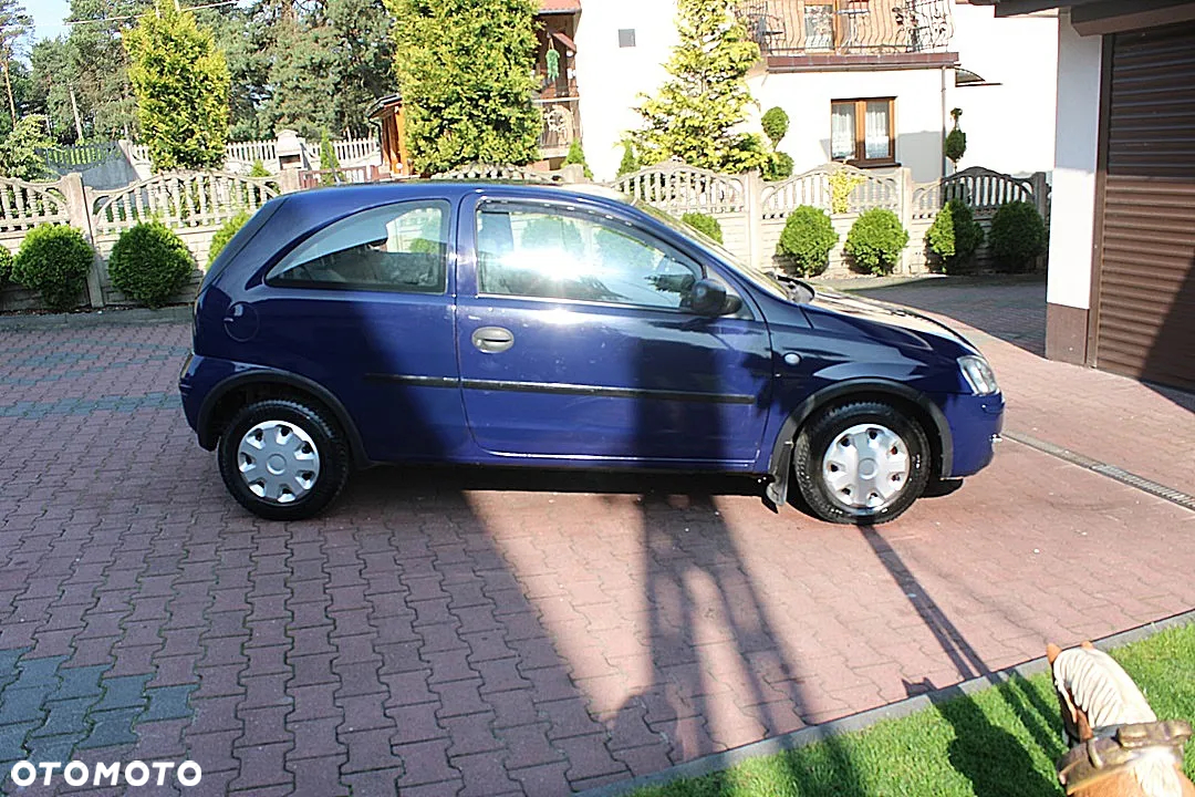 Opel Corsa 1.2 16V Cosmo - 4