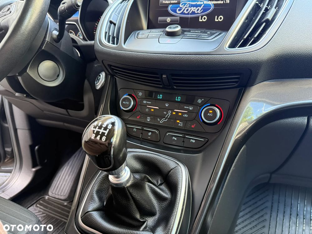 Ford C-MAX 1.0 EcoBoost Titanium ASS - 19