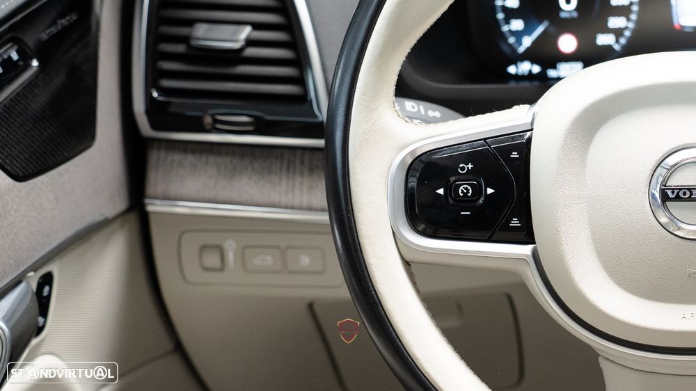 Volvo XC 90 T8 AWD Recharge Geartronic Inscription - 24