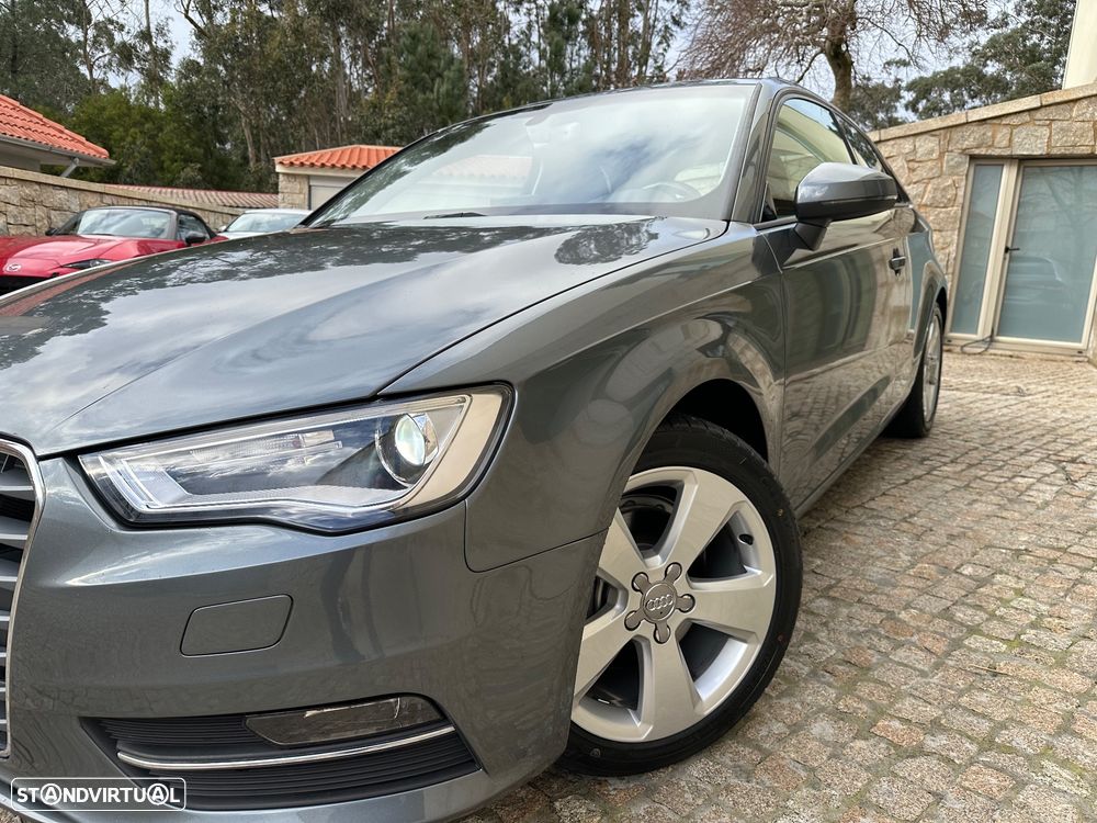 Audi A3 1.6 TDI Sport S tronic - 27