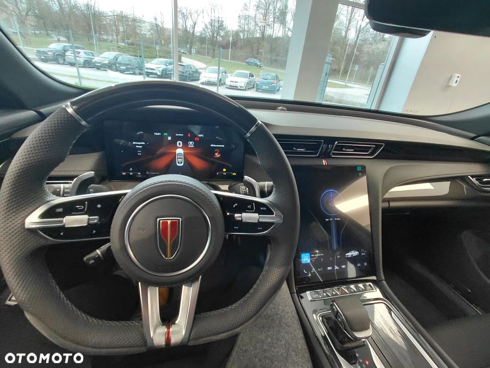 Hongqi H6 2.0T Deluxe - 12