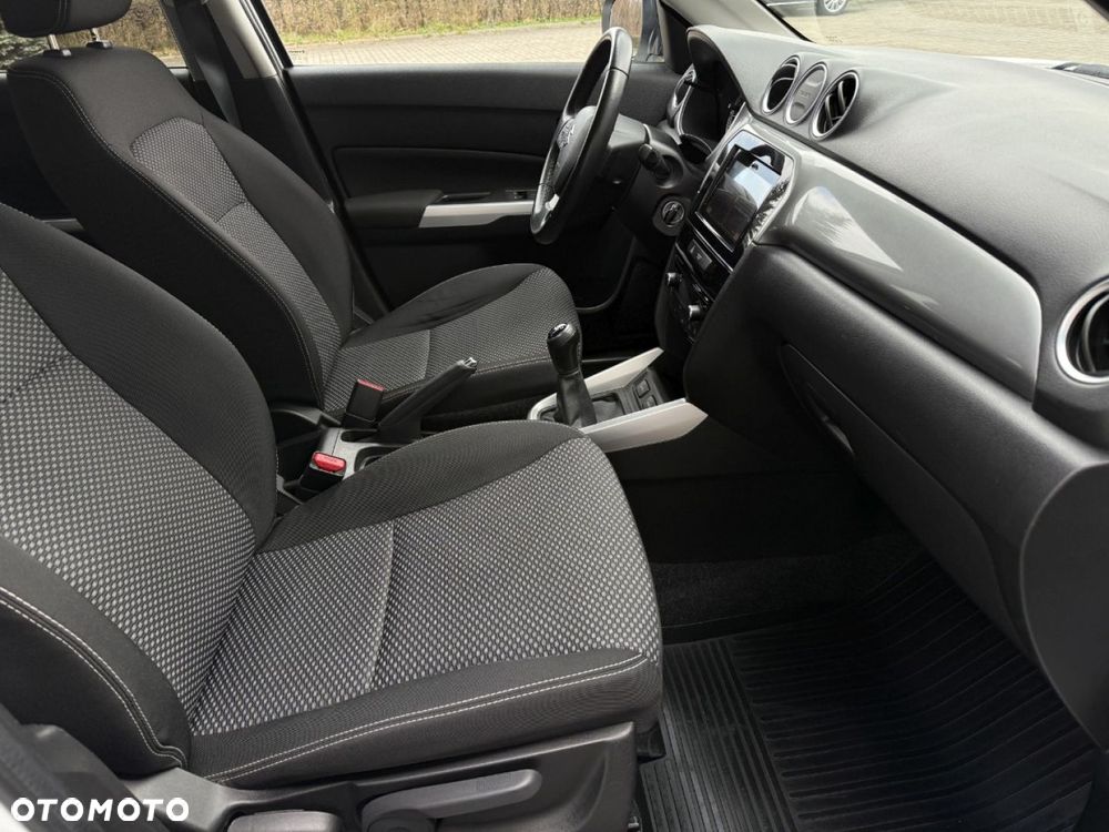 Suzuki Vitara 1.6 Premium 2WD - 32