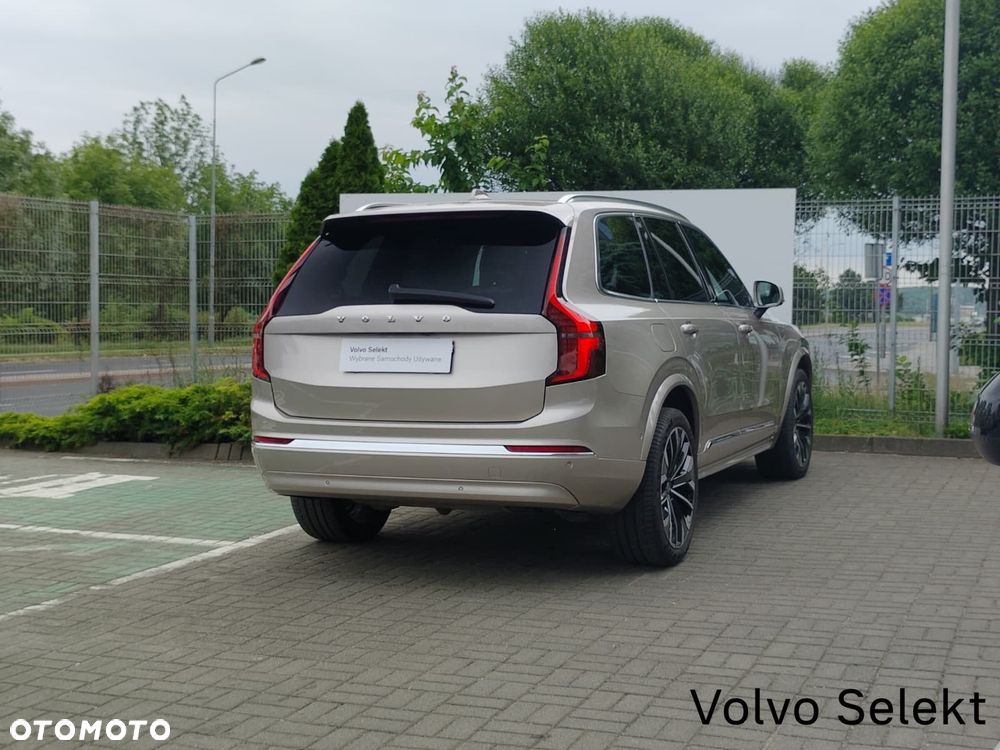 Volvo XC 90 - 8