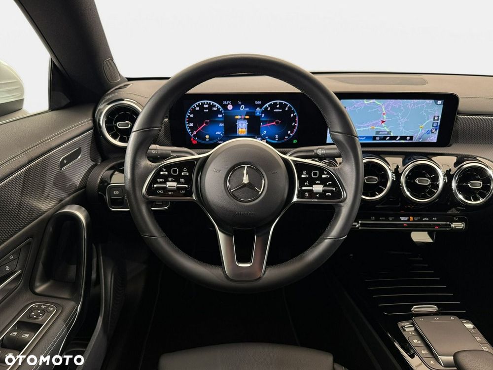 Mercedes-Benz CLA - 18