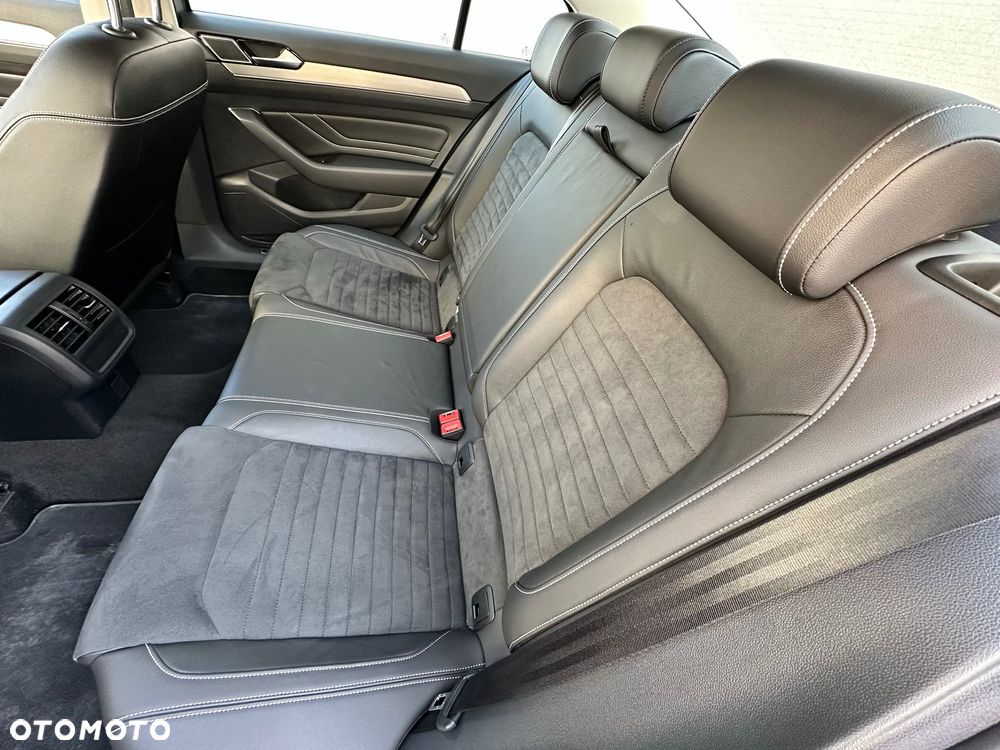 Volkswagen Passat 1.5 TSI EVO Elegance DSG - 17