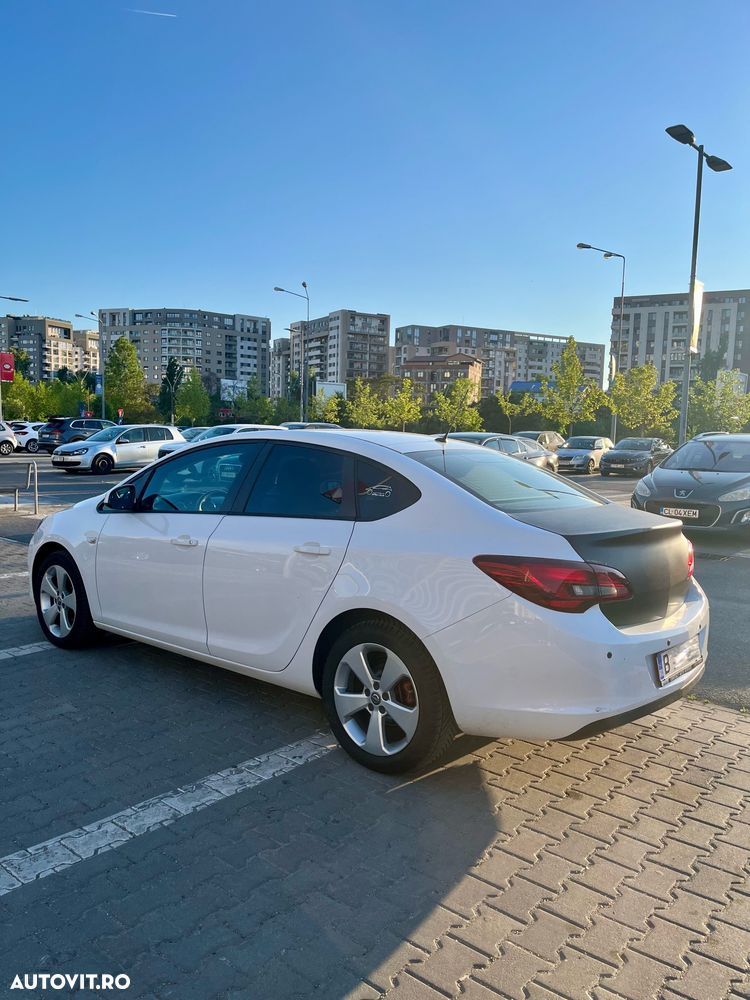 Opel Astra 1.6 Automatik Enjoy - 3