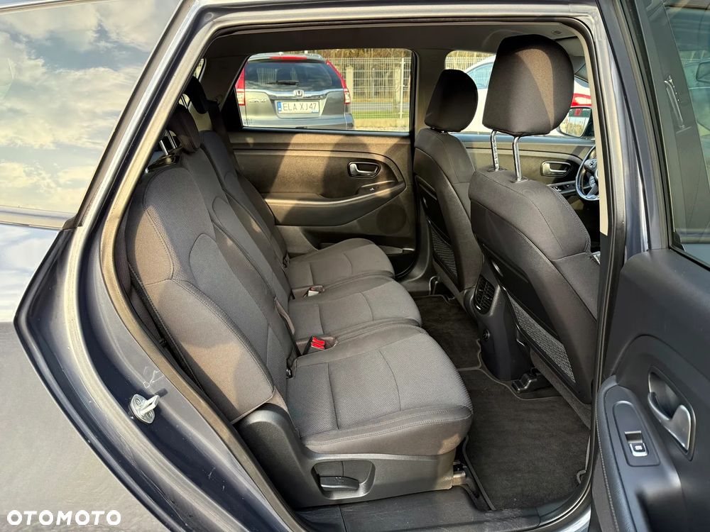 Kia Carens 1.6 GDI Fifa World Cup Edition - 30