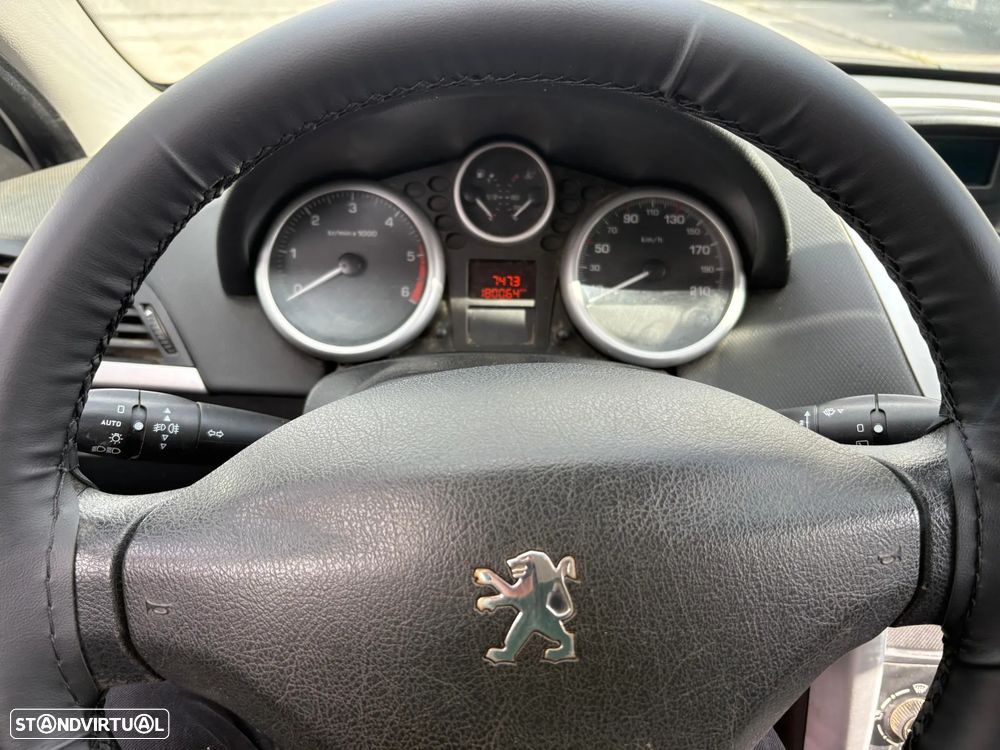 Peugeot 207 90 HDi FAP (Blue Lion) 99G - 10