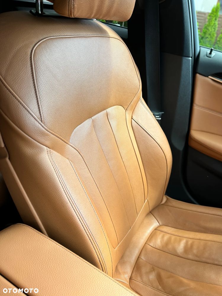 BMW Seria 5 530i xDrive M Sport sport - 17