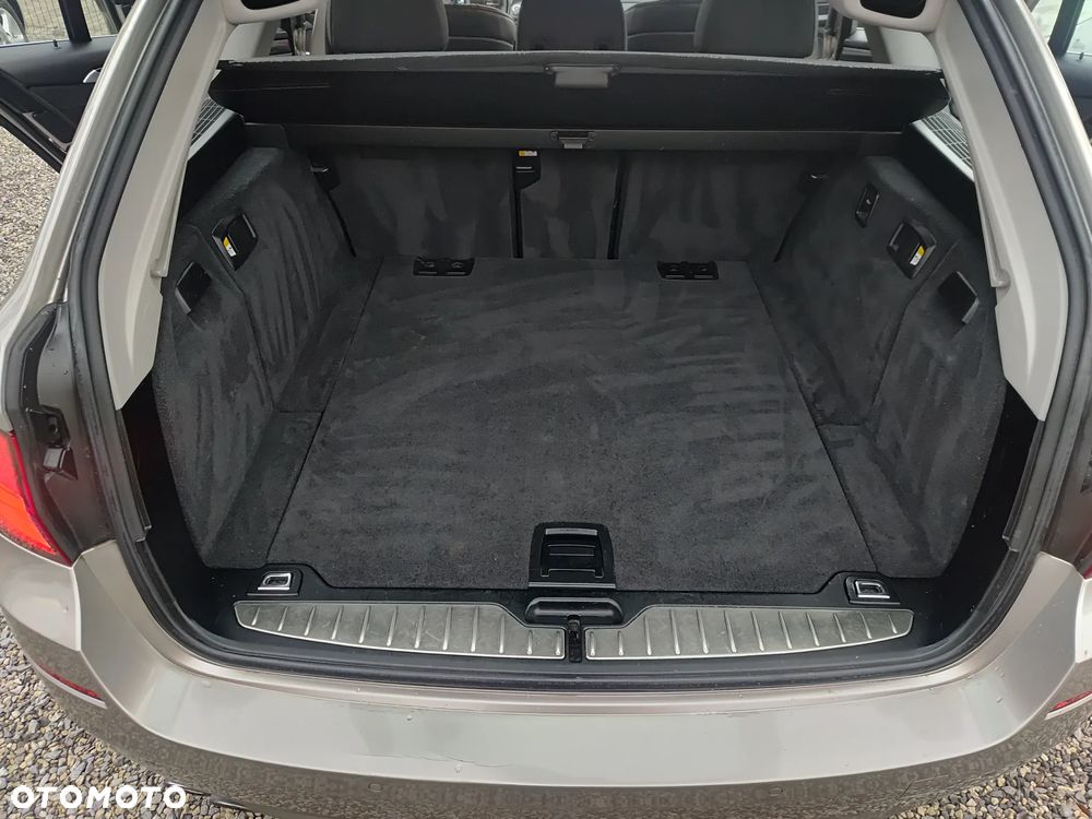 BMW Seria 5 - 25