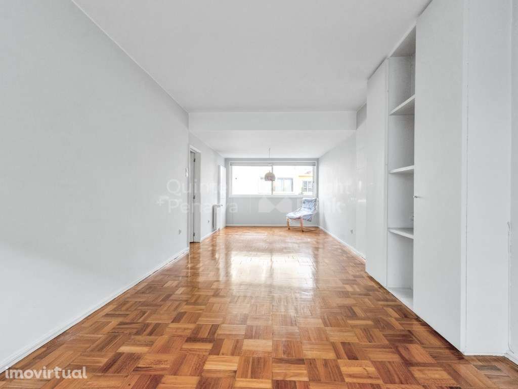 Moradia T4 triplex com pátio no Bairro dos Músicos, no Porto - Grande imagem: 3/24