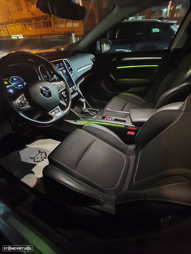 Renault Mégane Sport Tourer E-TECH Plug-in 160 INTENS - 17