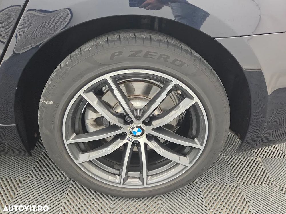 BMW Seria 5 520d xDrive AT MHEV - 10