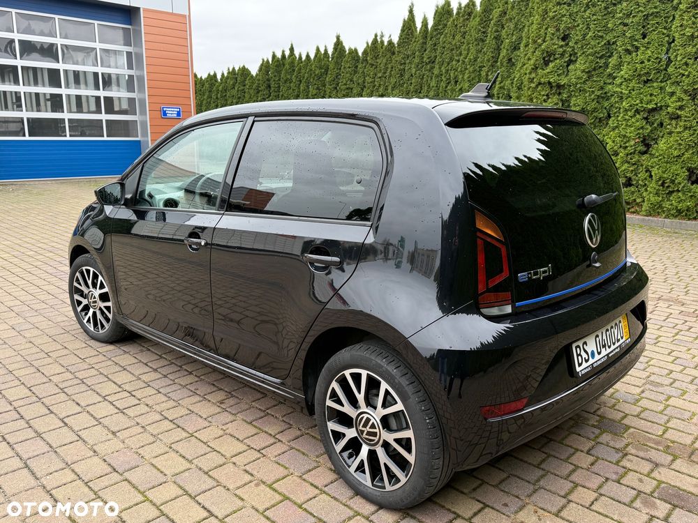 Volkswagen Up 2022 photo 4