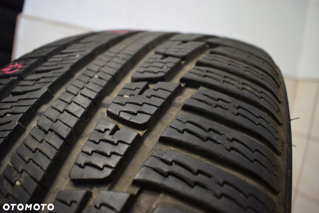 R19 255/40 100V Nokian WR A3 - 3