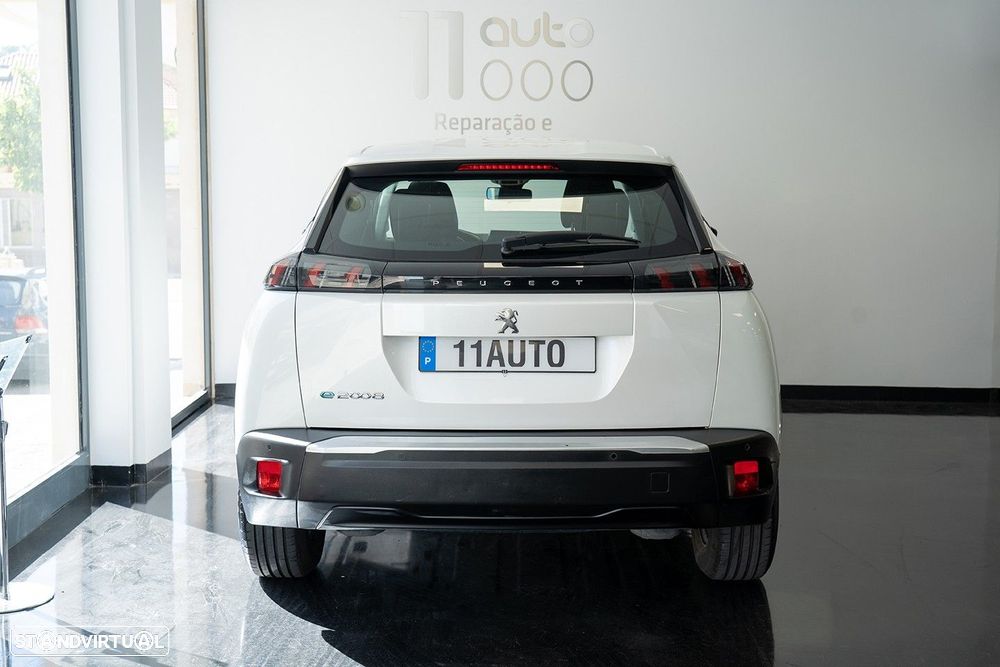 Peugeot e-2008 50 kWh Active - 13