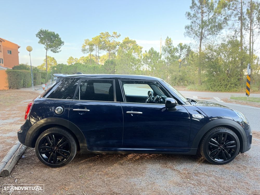 MINI 5 Portas Cooper SD Auto Desportiva - 6