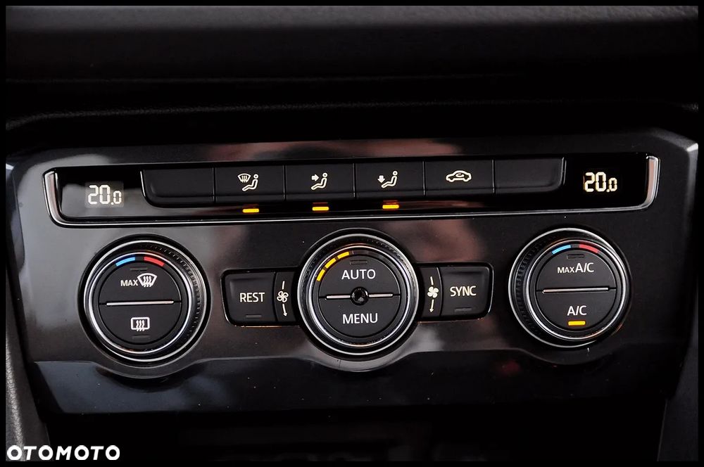 Volkswagen Tiguan 2.0 TDI SCR DSG R-Line - 33