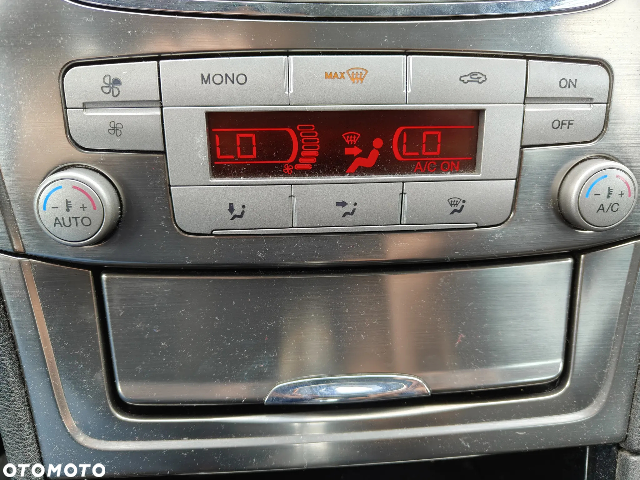 Ford Mondeo 2.0 TDCi Silver X - 22