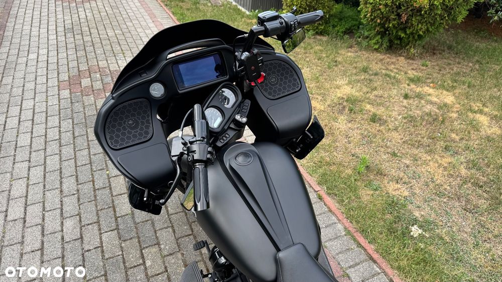 Harley-Davidson Touring Road Glide - 12