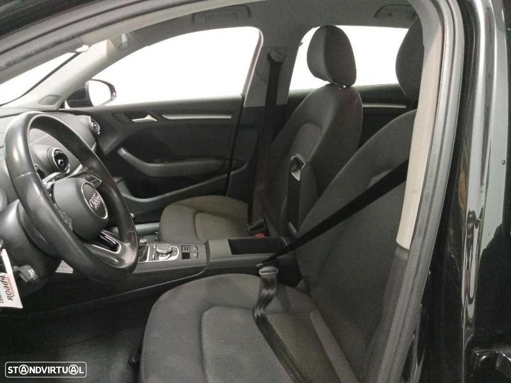 Audi A3 Sportback 2.0 TDI Design - 3