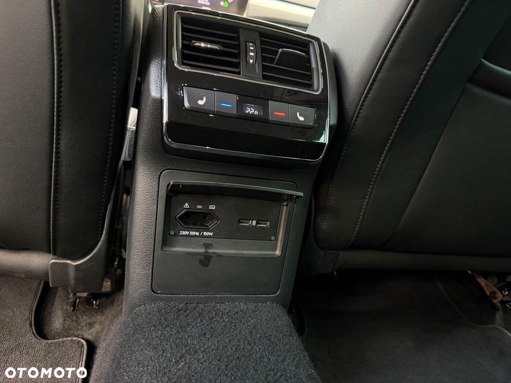 Skoda Superb 2.0 TDI 4x4 DSG Premium Edition - 31