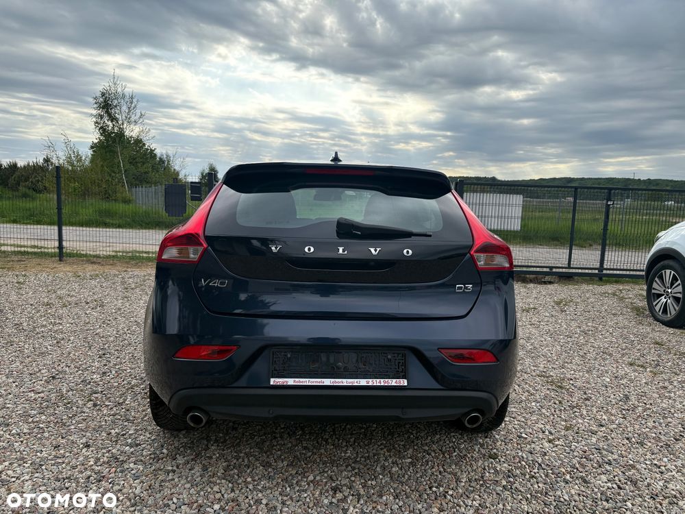 Volvo V40 D3 Geartronic Momentum - 28