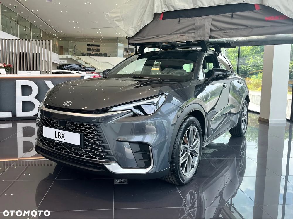 Lexus LBX 1.5 Hybrid - 2