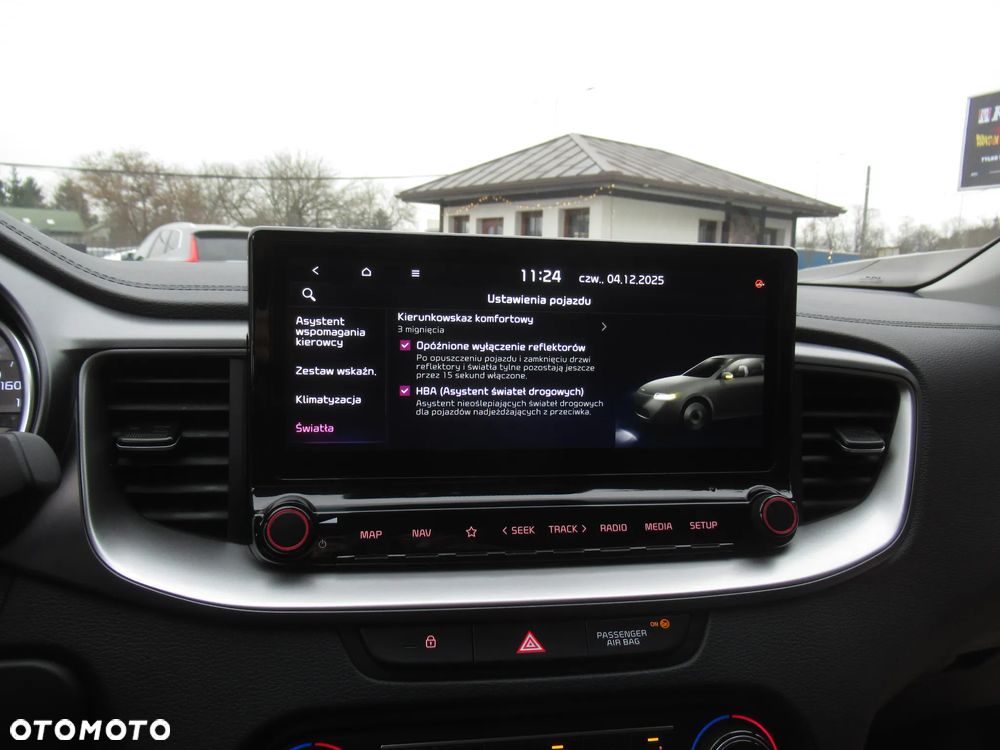 Kia Ceed 1.5 T-GDI M DCT - 24